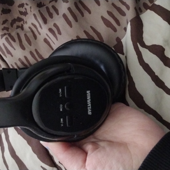 SYLVANIA WIRELESS HEADSET - Picture 4 of 4